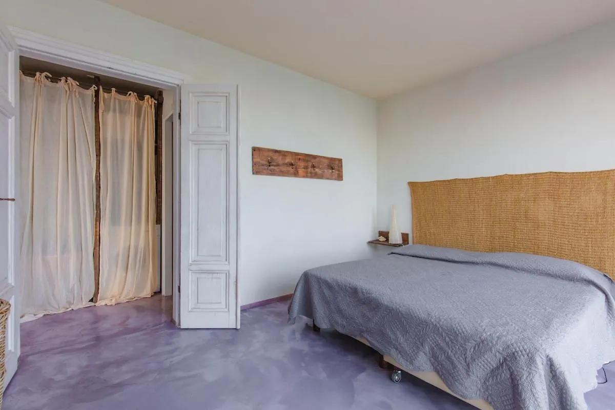 Apartment In A Villa Montinelle