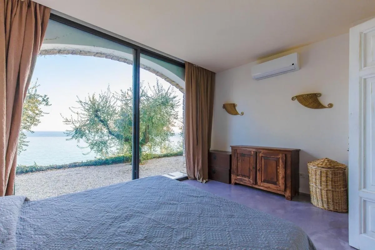 Apartment In A Villa Montinelle Ιταλία
